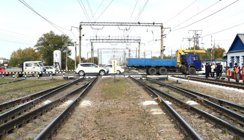 تەمىر جول وتكەلىندە ەرەجە بۇزعانداردى قاتاڭ جازالاۋ ۇسىنىلادى