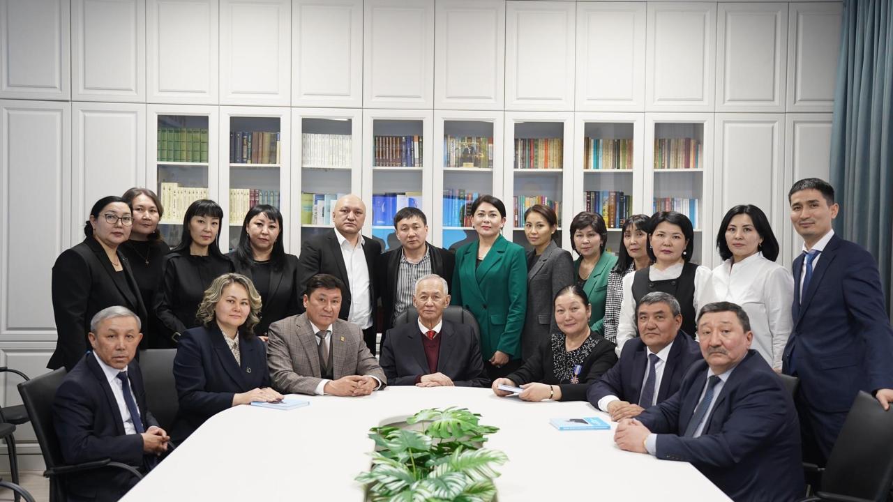 بەكزات بولمىس