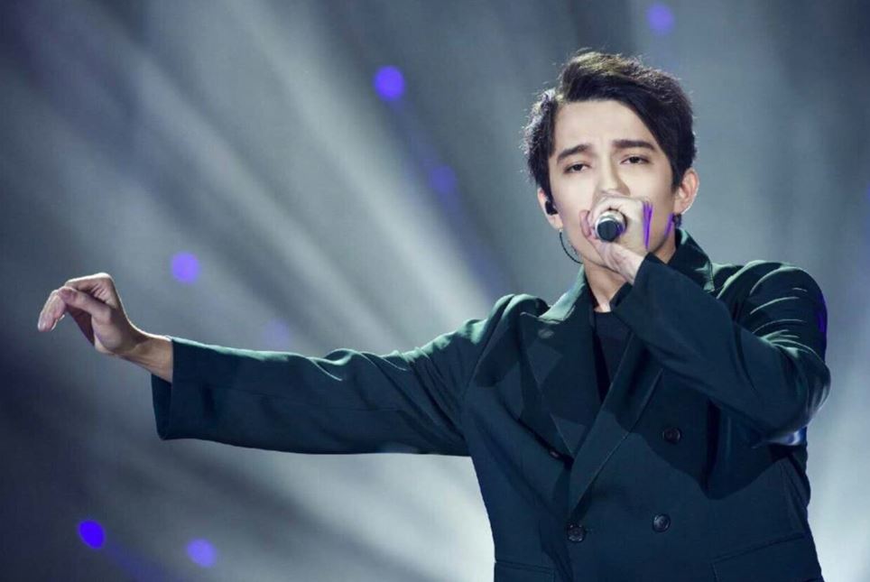 ۆەتنام راديوسىندا ديماش قۇدايبەرگەننىڭ ءانى شىرقالادى