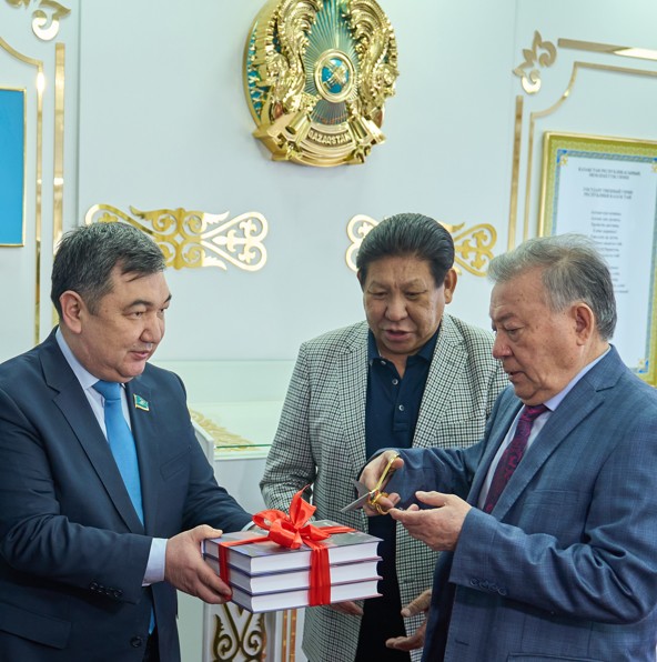 «اي استىنداعى اڭگىمە» اسەرلەرى