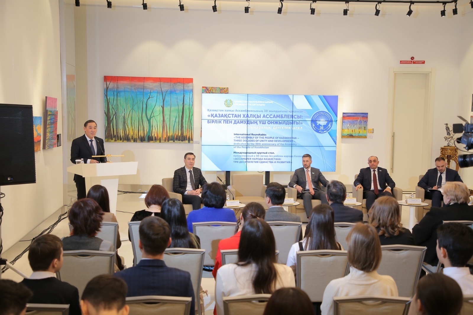 مادەنيەتارالىق ديالوگ دىڭگەگى