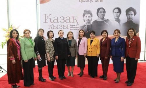 قۇندى دەرەكتەردى سويلەتكەن «قازاق قىزى»