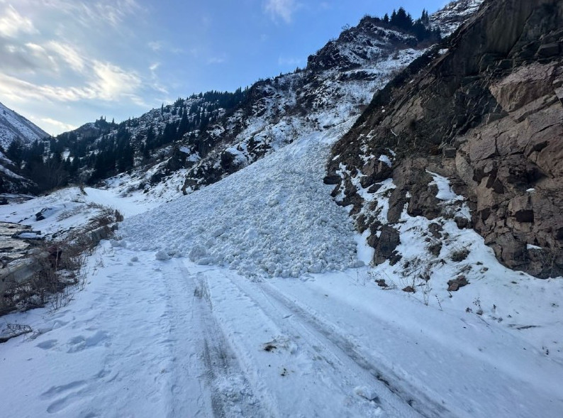 ەكى وبلىستا قار كوشكىنى ءجۇردى