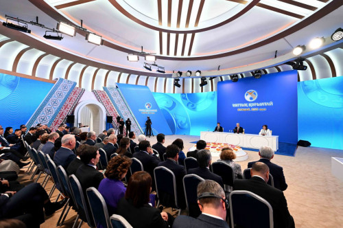 جەرگىلىكتى بيلىك تۇبەگەيلى جاڭعىرتىلدى – پرەزيدەنت