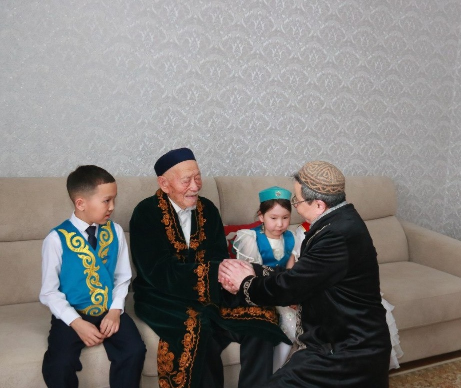 بابادان ميراس بۇل مەيرام