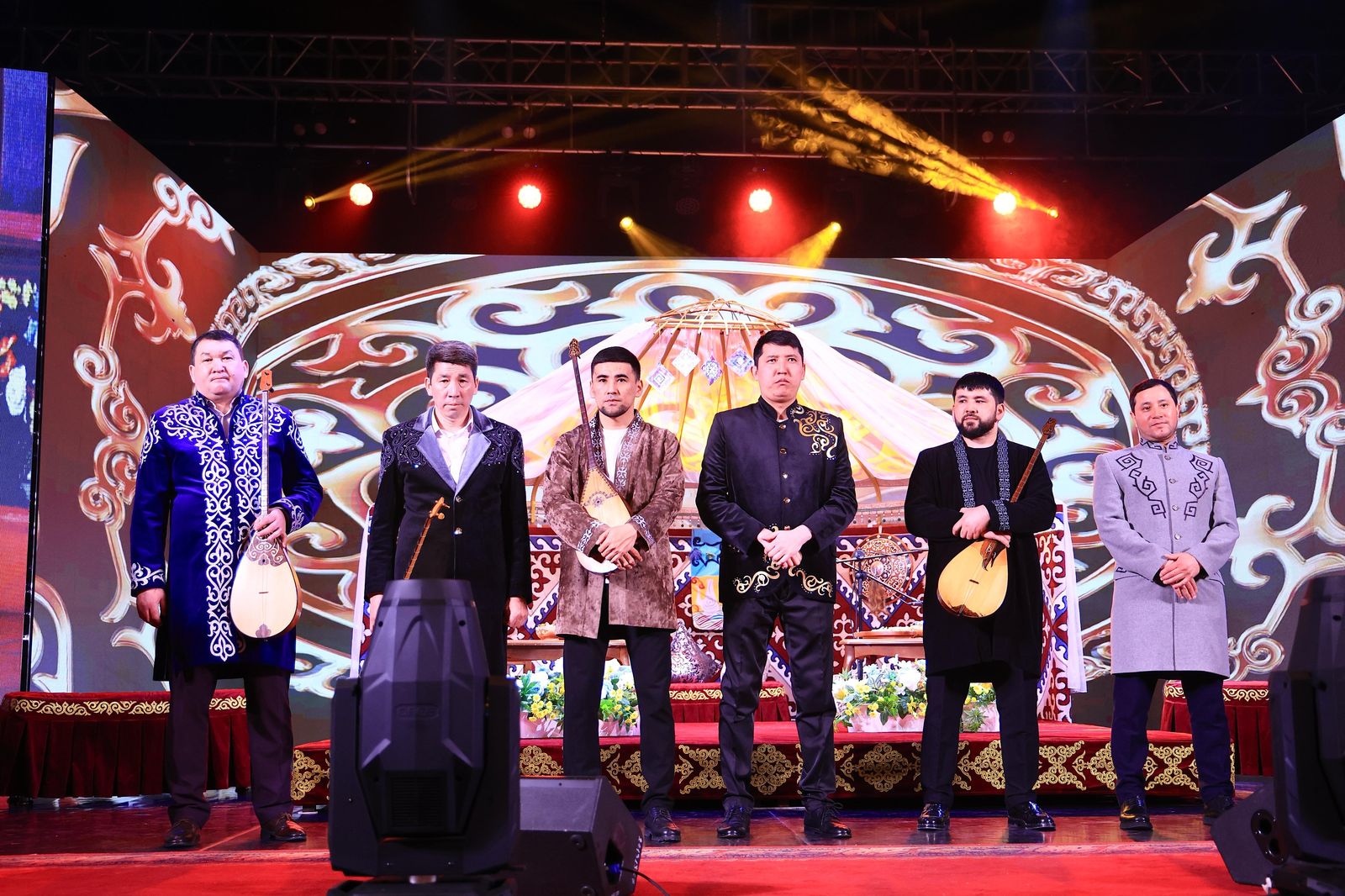 قاراعاندىدا ايتىس ءوتىپ جاتىر