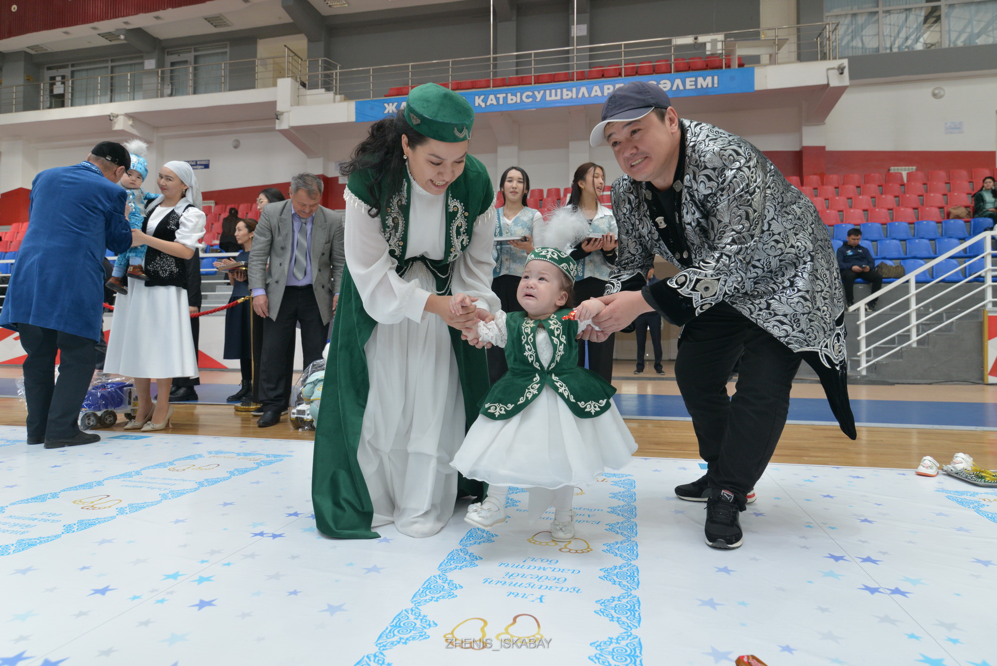 336 بالانىڭ تۇساۋى كەسىلدى