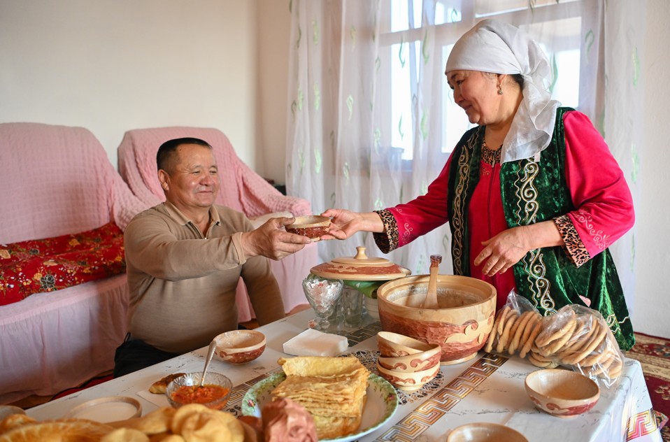 قانعا سىڭگەن تاربيەدە قاسيەت بار