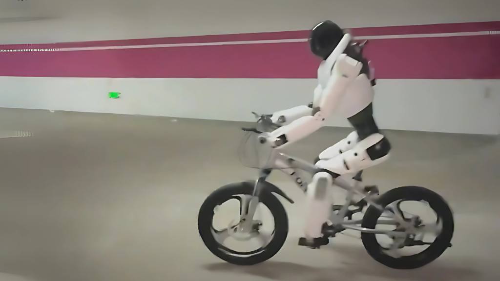 ۆەلوسيپەد تەپكەن العاشقى گۋمانويد