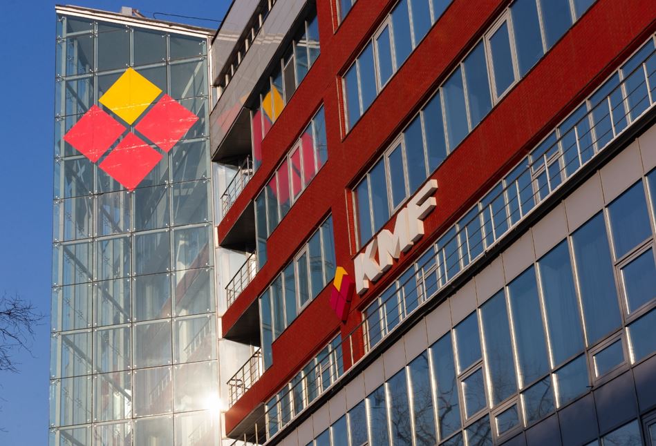 «KMF» «مقۇ» اق ەكىنشى دەڭگەيدەگى بانككە اينالۋعا رۇقسات الدى