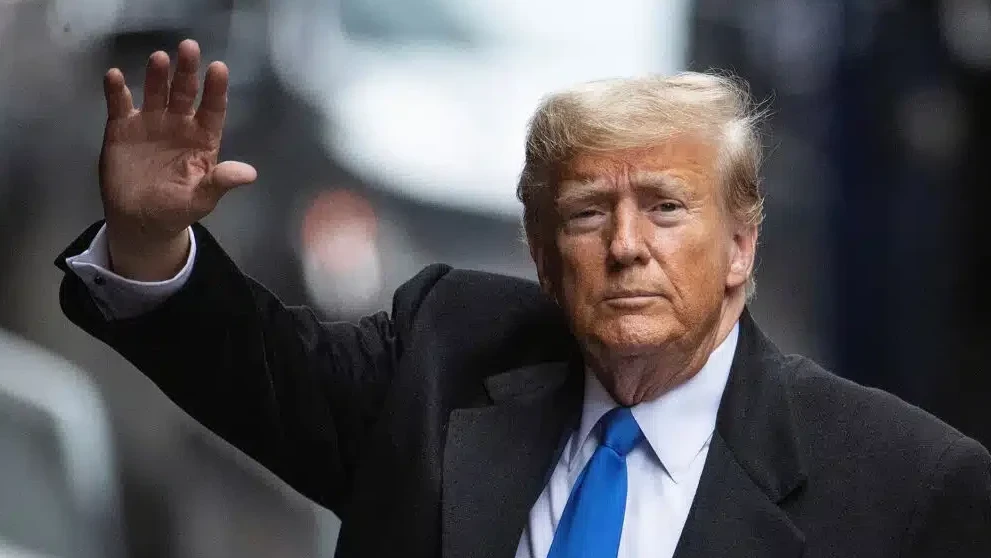 دونالد ترامپ ناۋرىز مەرەكەسىمەن قۇتتىقتادى