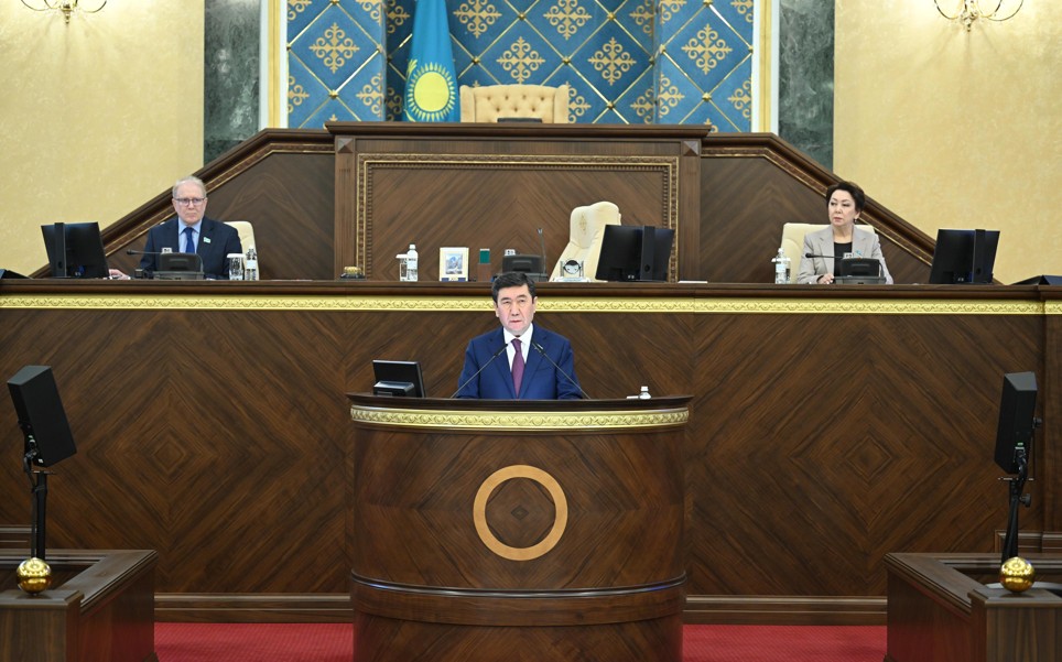 پرەزيدەنت رەفورمالارى: سىن-قاتەرلەردى ەڭسەرۋ كەزەڭى