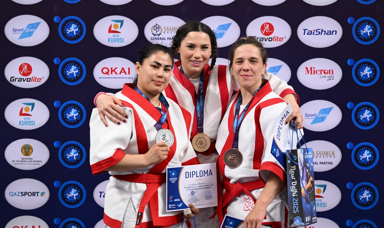 قازاق كۇرەسىنەن الەم چەمپيوناتى اياقتالدى