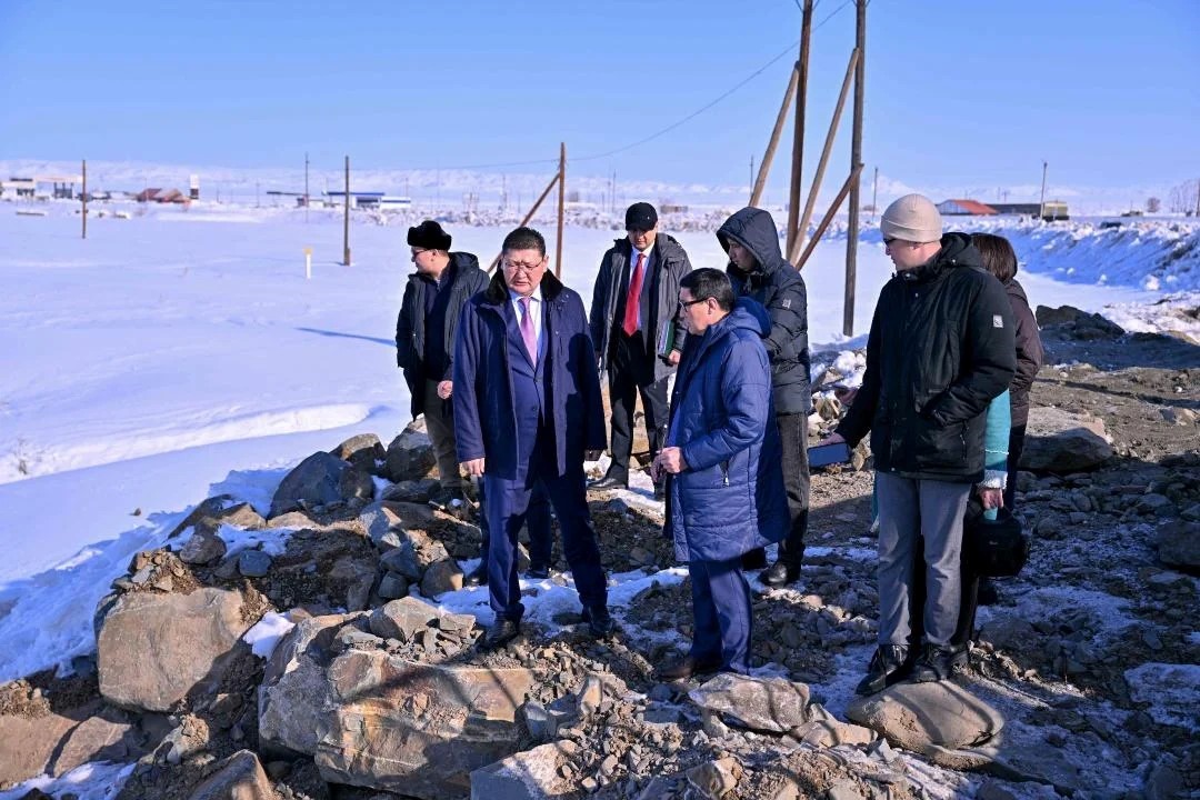 اباي وبلىسىنىڭ اكىمى اۋداندارداعى احۋالمەن تانىستى