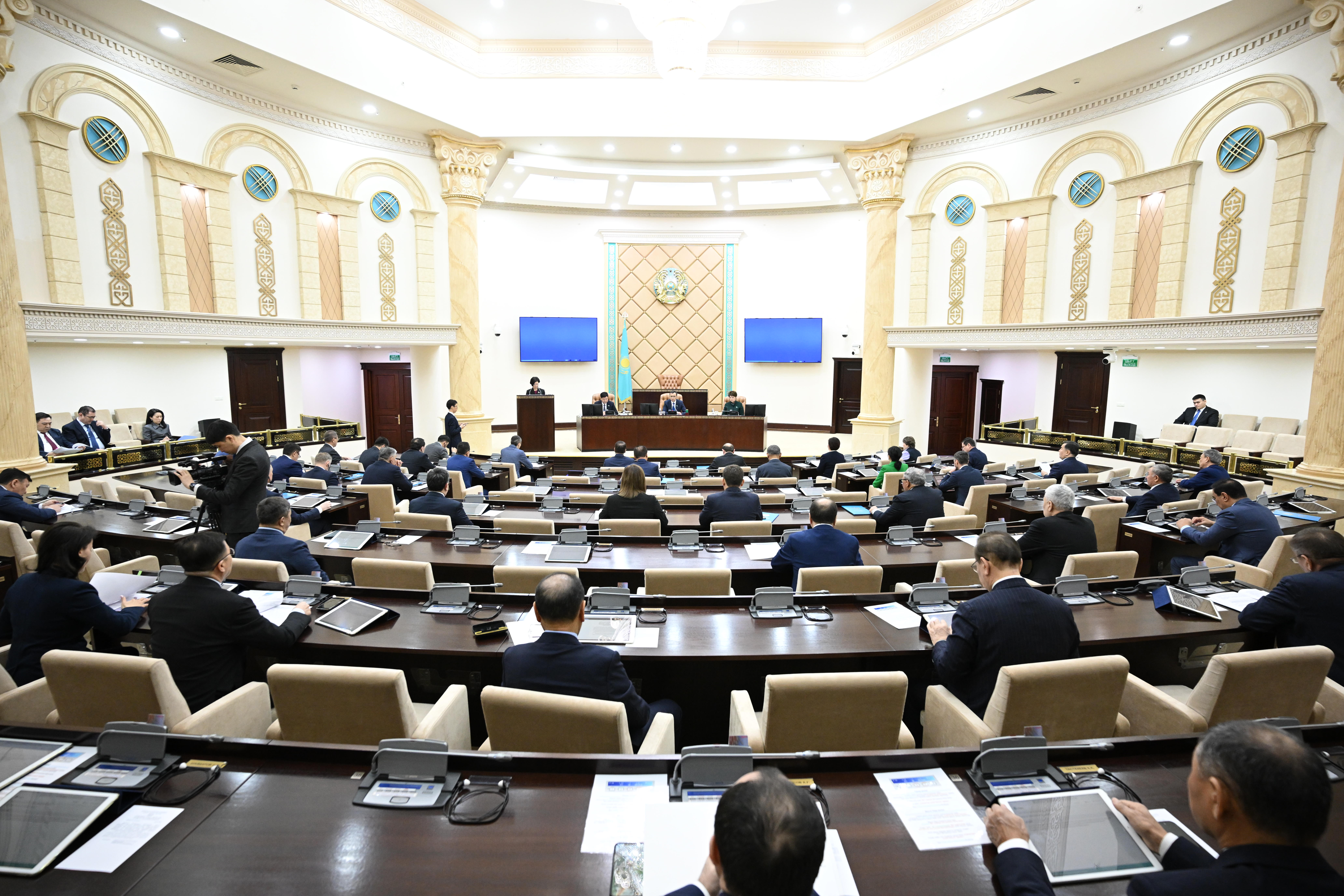 سەناتتا دەنە شىنىقتىرۋ جانە سپورتتى دامىتۋ تۋرالى زاڭ ماقۇلداندى