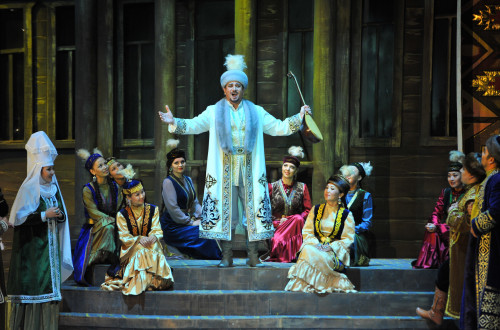 تەاتر تۋرالى تۇلعالار تۇيگەن وي