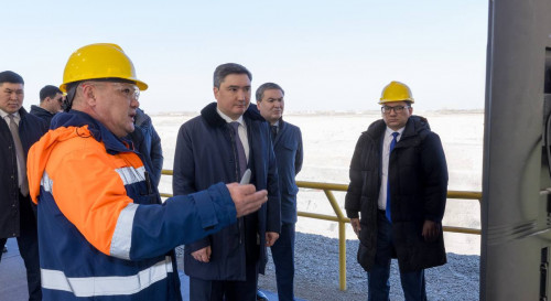 ولجاس بەكتەنوۆ پاۆلودار وبلىسىنداعى زاۋىتتاردىڭ جۇمىسىمەن تانىستى