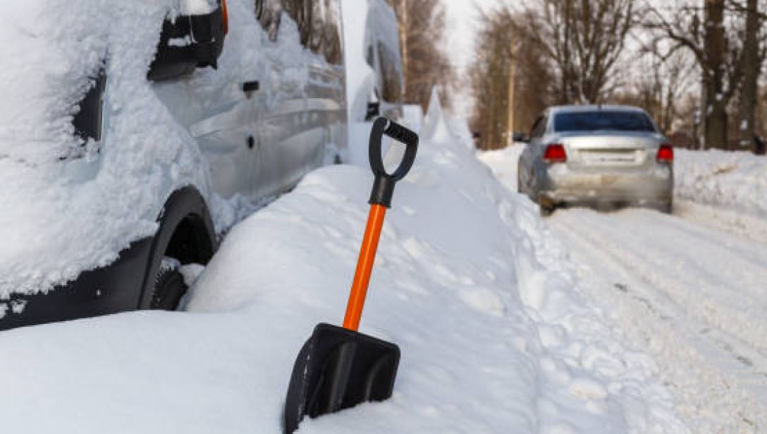 قار ەرۋىنە بايلانىستى اۆتوجولدار جابىلدى