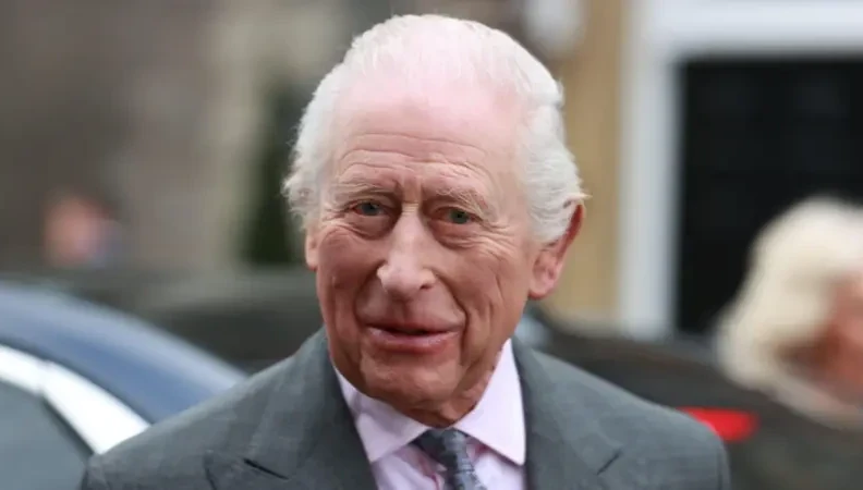  ۇلىبريتانيا كورولى اۋرۋحاناعا ءتۇسىپ قالدى