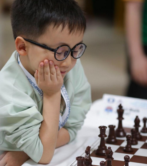 استانانىڭ 7 جاستاعى تۇرعىنى الەم چەمپيونى اتاندى