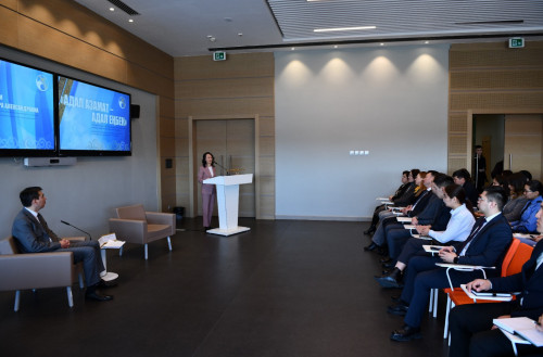 پرەزيدەنتتىك ورتالىقتا ۇلتتىق قۇرىلتايدا كوتەرىلگەن ماسەلەلەر تالقىلاندى