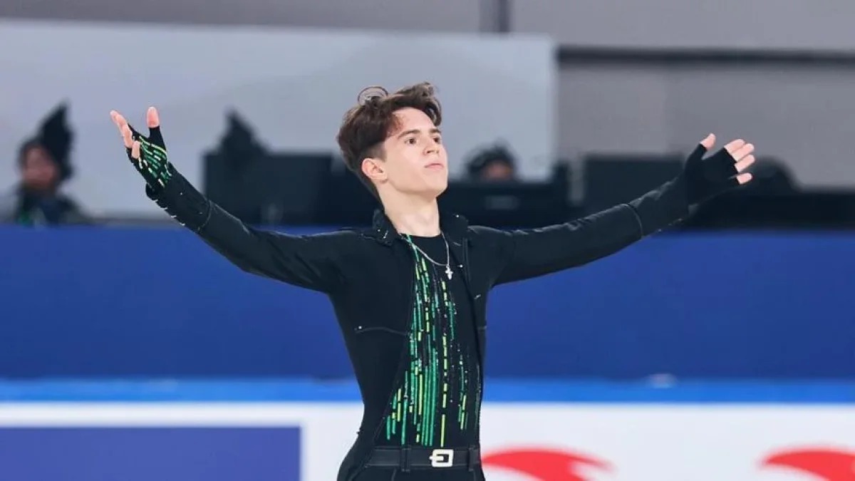 قازاقستان مانەرلەپ سىرعاناۋشىسى الەم چەمپيوناتىندا كۇمىس جۇلدە الدى