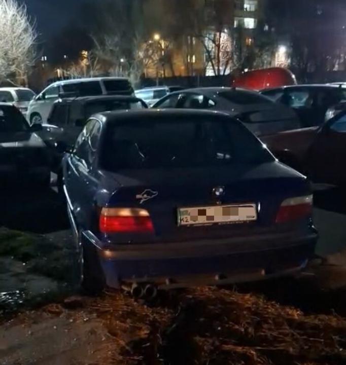 بلوگەر كولىك باسقارۋ قۇقىعىنان ايىرىلدى