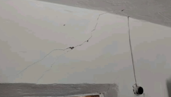 تابيعي اپاتتان 48 ۇيگە زاقىم كەلدى