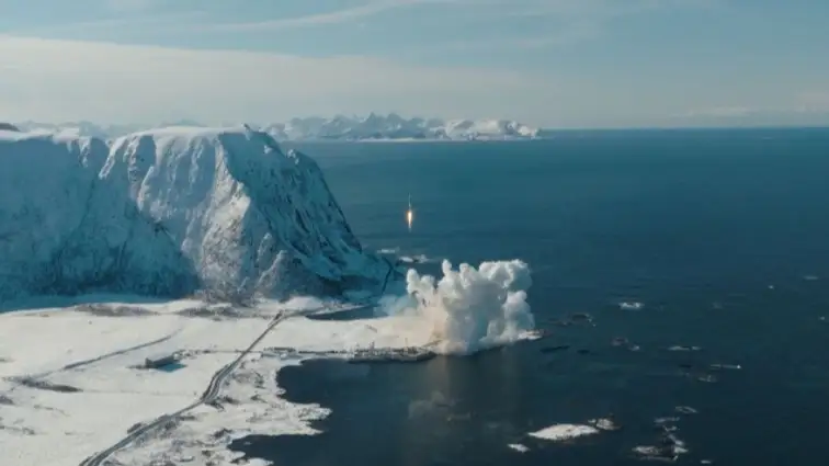 نورۆەگيادا ۇشىرىلعان زىمىران اپاتقا ۇشىراعان