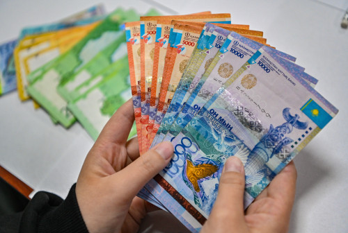 ەلىمىزدە قولما-قول اقشا الۋ وپەراتسيالارىنىڭ سانى ازايعان