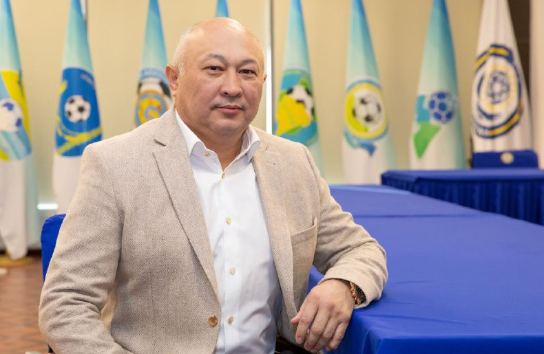 قفف قارجىسىن جىمقىرۋ ىسىندە ءا.بارمەنقۇلوۆ كۇدىكتى رەتىندە تانىلماعان