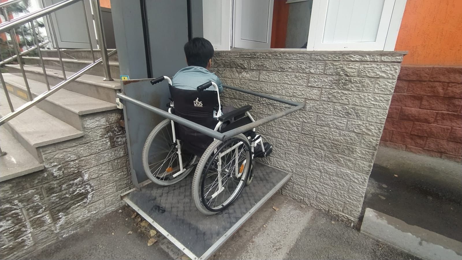 كەدەرگىسىز ءومىر