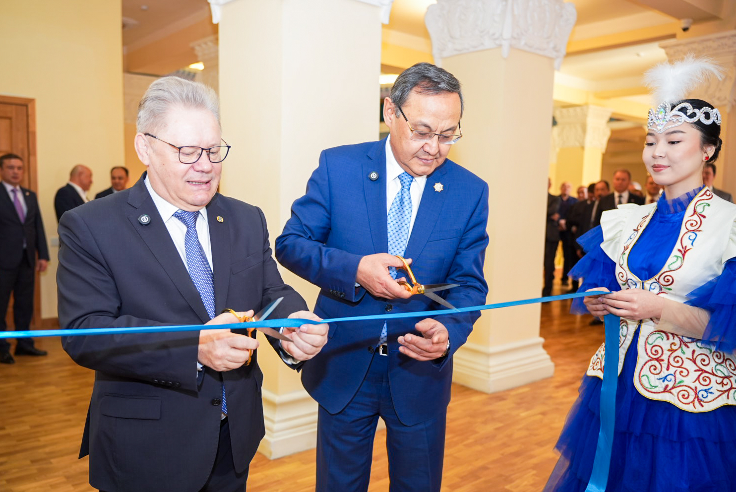 اگروونەركاسىپتى دامىتاتىن ورتالىق