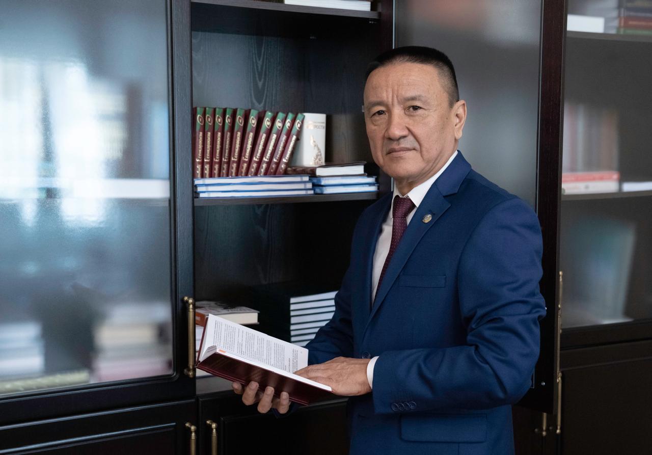 نۇرسەرىك ءشارىپوۆ: حالىقتىڭ سەنىمى – سوت قىزمەتىنىڭ باستى ولشەمى