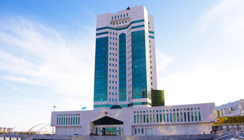 ۇكىمەتتە باسەكەگە قابىلەتتى اۋىل شارۋاشىلىعىن قۇرۋ جولدارى تالقىلاندى