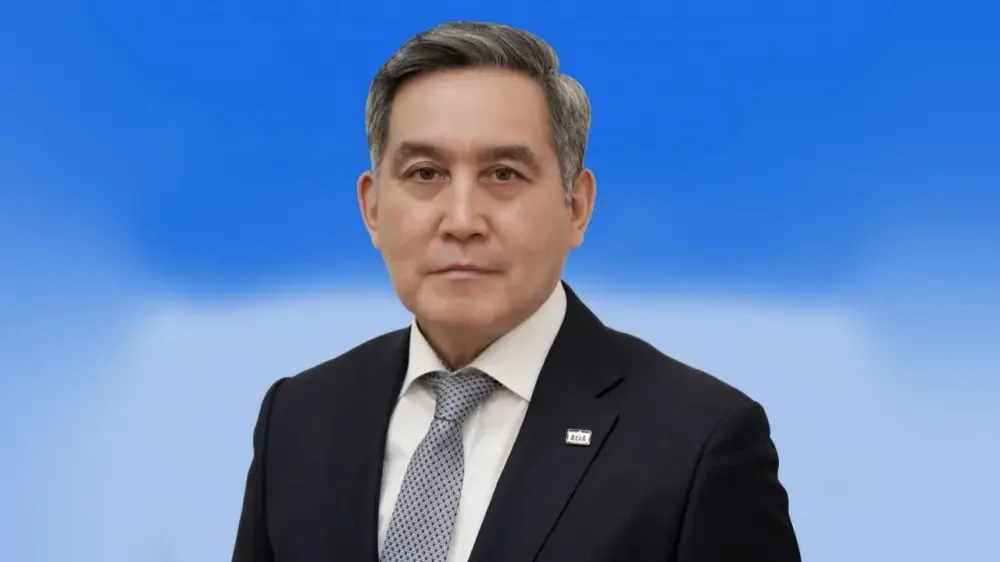 سەنات جوعارعى سوت سۋدياسىن قىزمەتىنەن بوساتتى