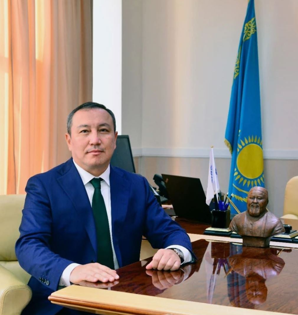 بولات تىلەپ: پەداگوگيكالىق وقۋ ورىندارىنىڭ مەكتەپپەن بايلانىسىن كۇشەيتۋ كەرەك