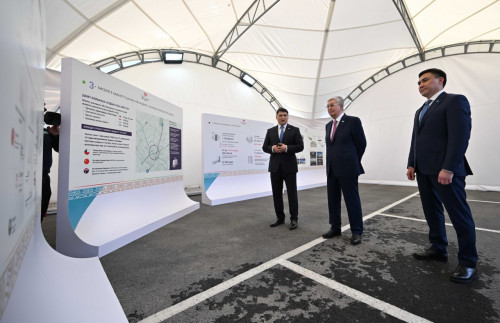 پرەزيدەنتكە شىمكەنت قالاسىنىڭ پەرسپەكتيۆتى قۇرىلىس جوسپارى تانىستىرىلدى