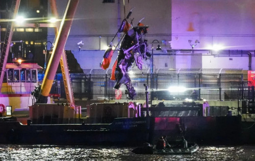 نيۋ-يوركتە تىكۇشاق اپاتىنان التى ادام قازا تاپتى