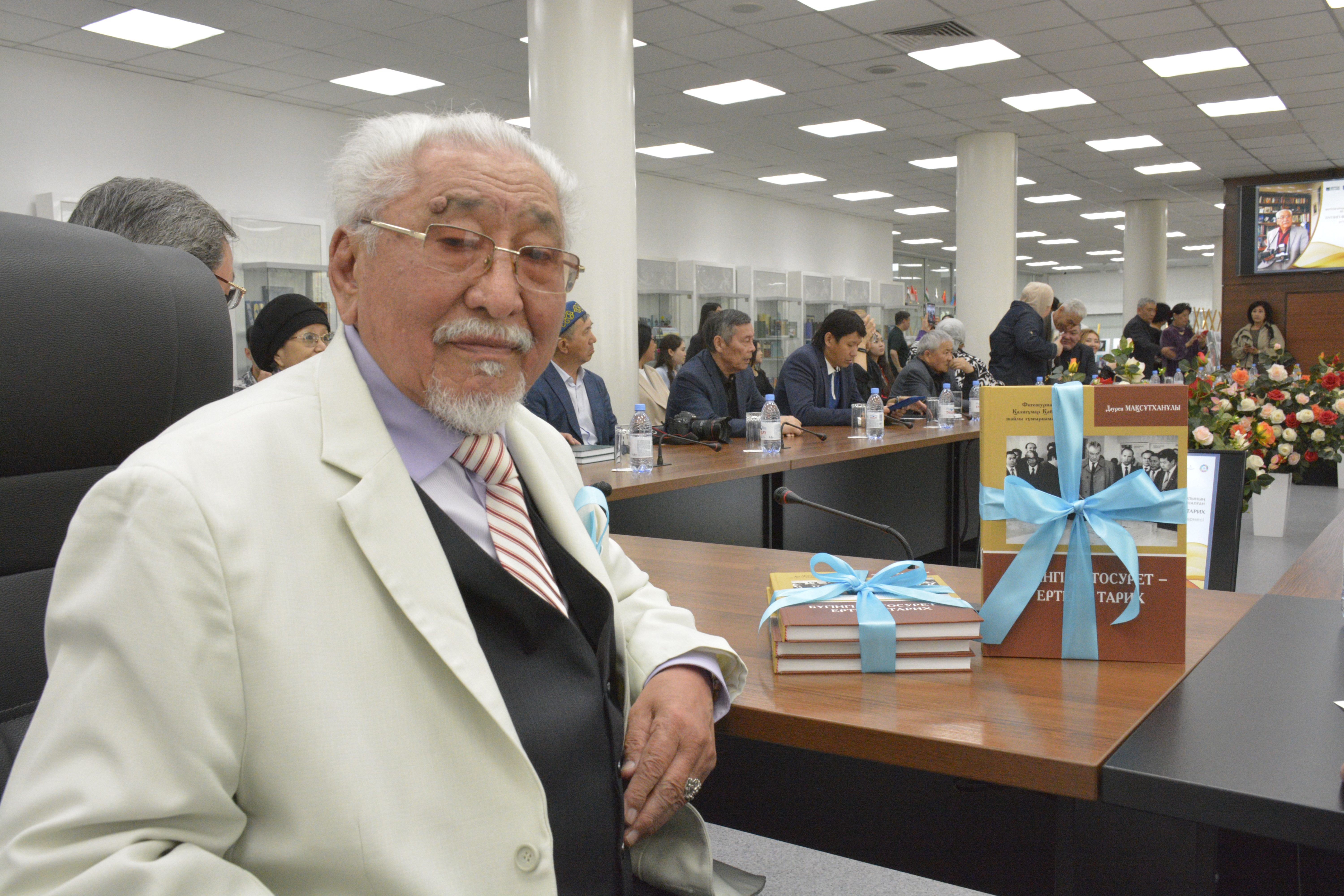 ارداگەر ءفوتوتىلشىنىڭ كورمەسى ءوتتى