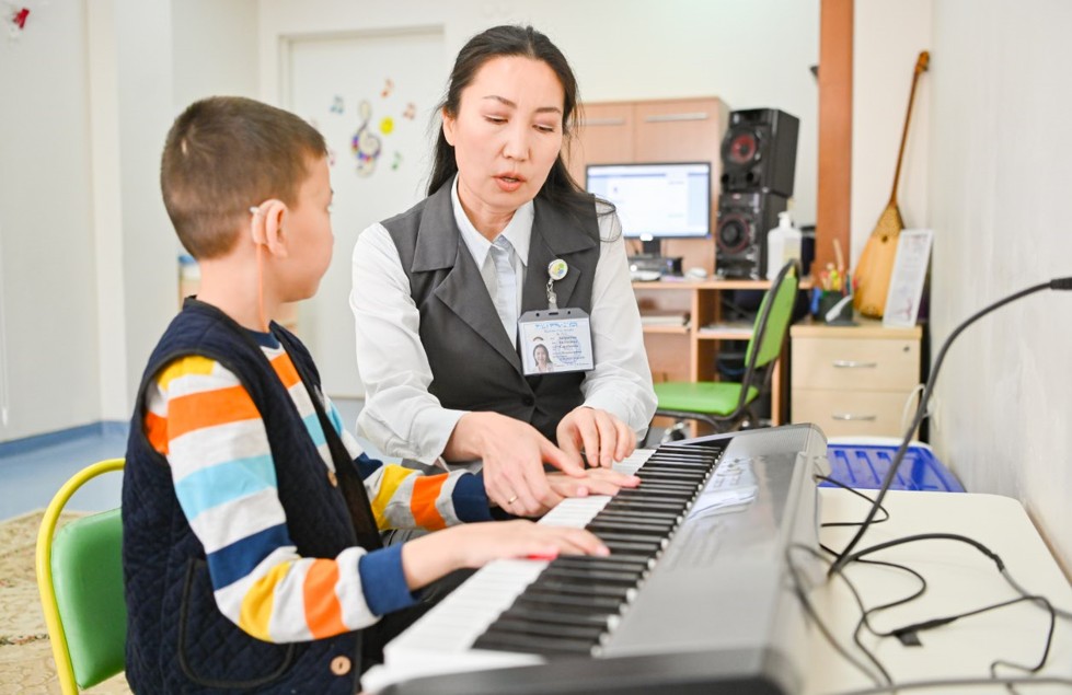 مۋزىكا-تەراپيا مانەرى