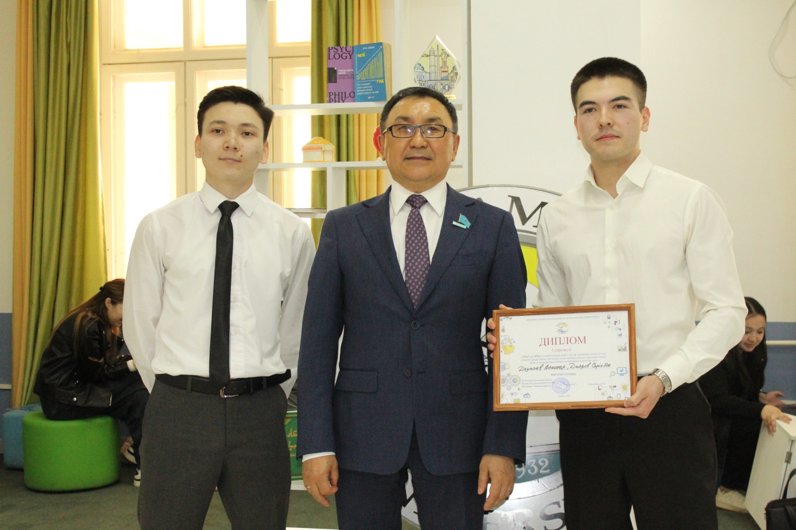 ماحامبەت ۋنيۆەرسيتەتىنىڭ ماماندارى ماراپاتتالدى