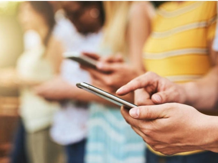 الماتى وبلىسىندا قازاق ءتىلىن ۇيرەتەتىن Telegram-بوت ىسكە قوسىلدى