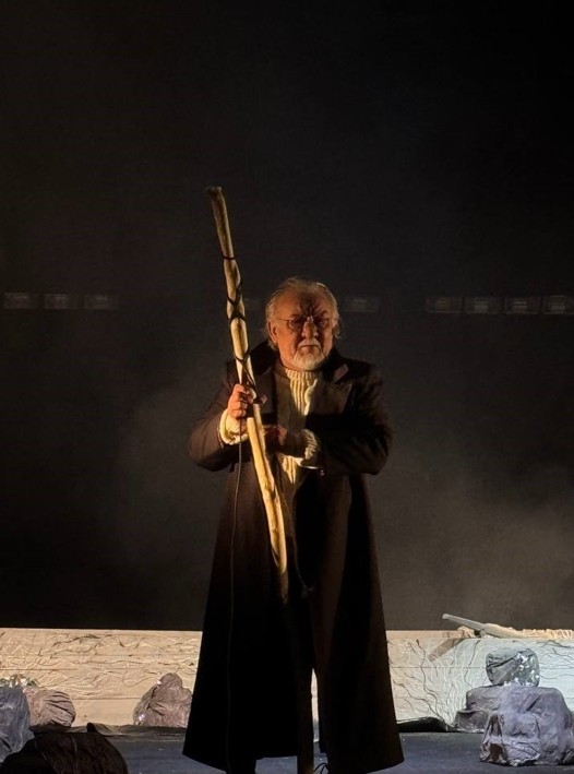 تەڭىزدەي تاقسىرەتتى ساحناعا سىيدىرعان