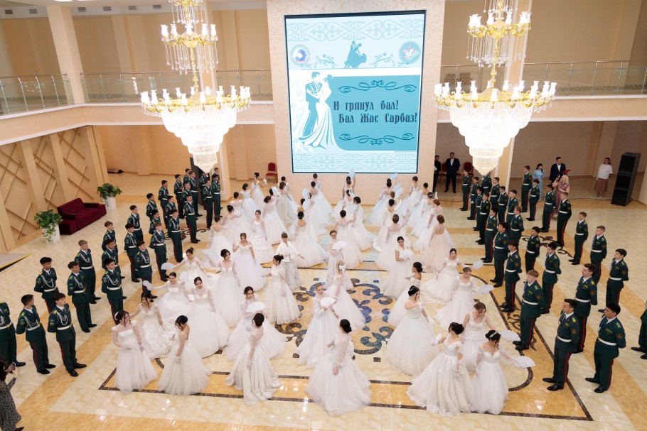 قوستانايدا «جاس ساربازدار بالى» ءوتتى