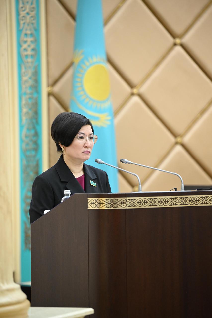 اسەم راحمەتوۆا: لەگيونەرلەر مەملەكەت ەسەبىنەن قارجىلاندىرىلمايدى