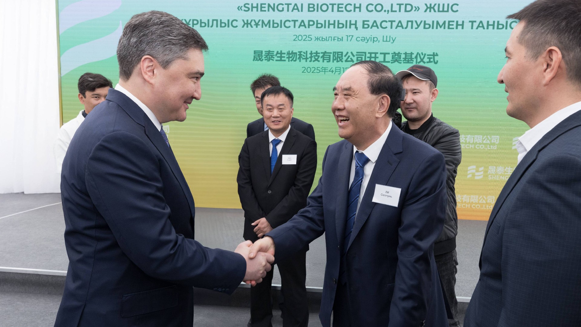 ولجاس بەكتەنوۆ جامبىل وبلىسىنداعى ينۆەستيتسيالىق جوبالارمەن تانىستى