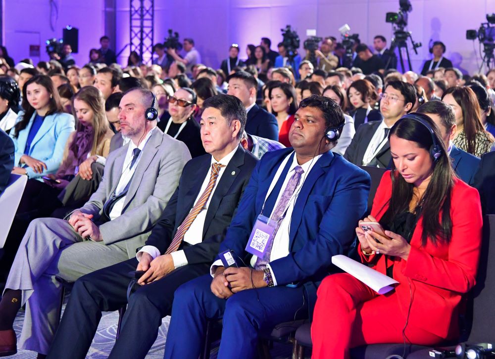 قىتاي مەن وا: ورتاق قۇندىلىقتار مەن سەنىمدى ارىپتەستىك