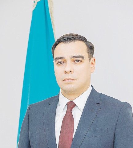 ارتۋر لاستاەۆ: ومبۋدسمەن ينستيتۋتىنا سەنىم ارتىپ كەلەدى