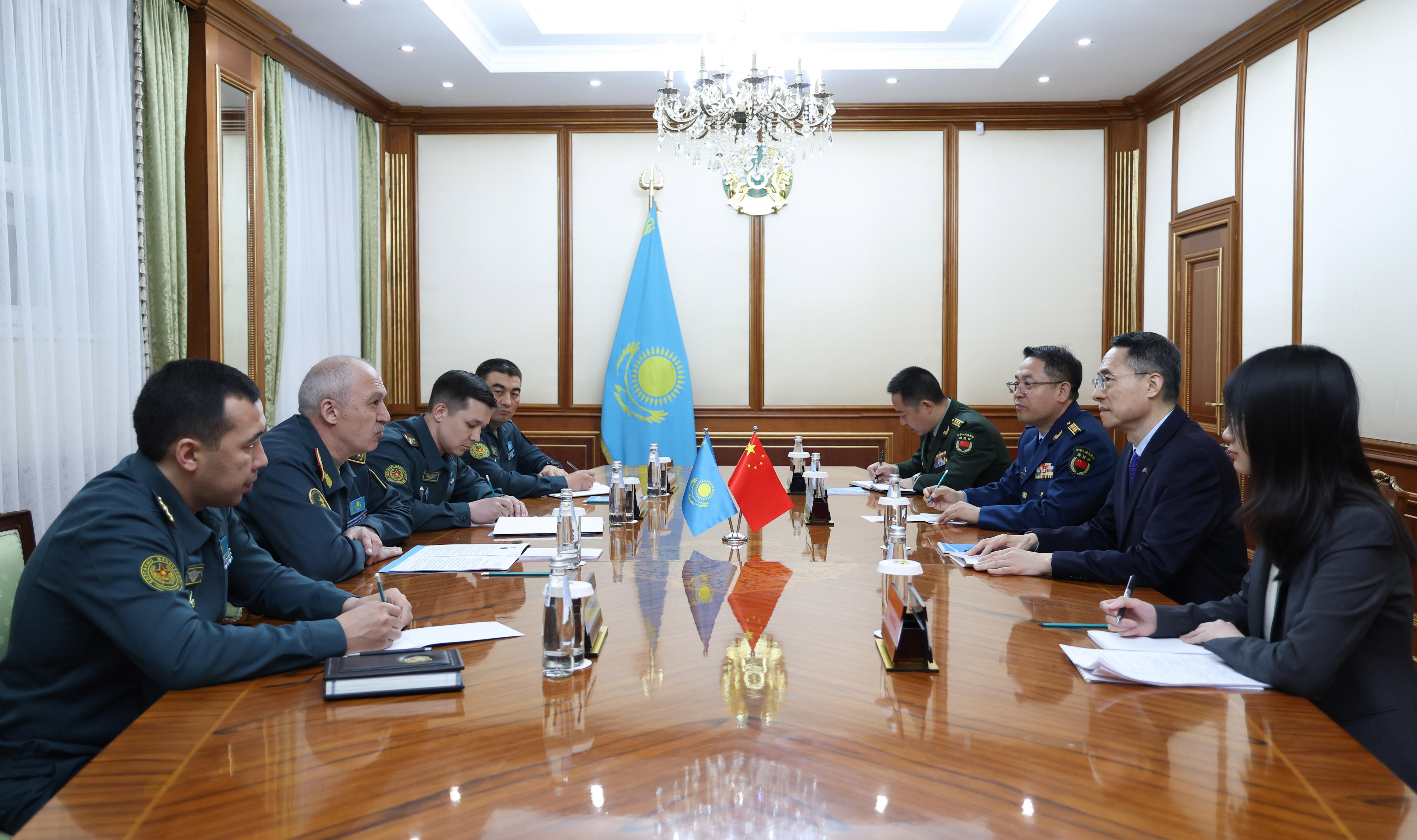 قازاقستان مەن قىتاي اسكەري سالانىڭ كەلەشەگىن تالقىلادى